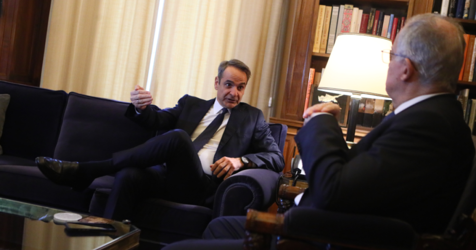 Μητσοτάκης σε Τασούλα: Να αποφύγουμε τα χειρότερα στις σχέσεις ΗΠΑ-ΕΕ